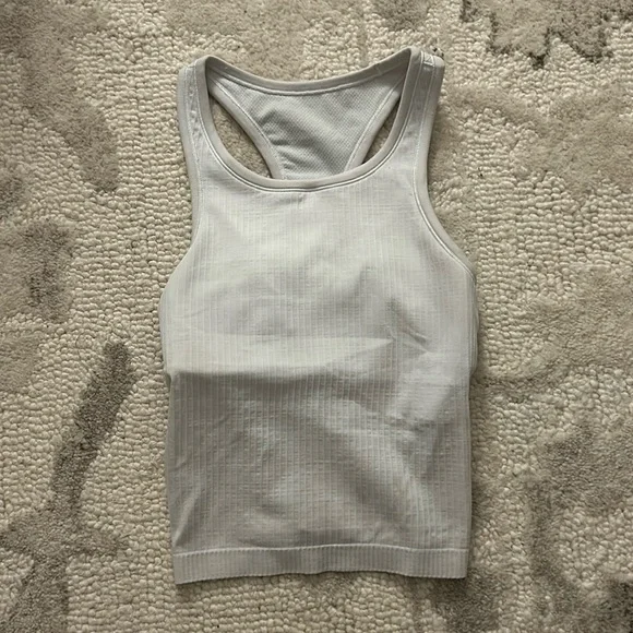 White Lulu tank - Picture 1 of 1